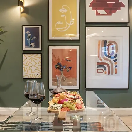 בית נופש The Old Coach House- Luxury Detached Quite Stylish Whole House Short Walk From The Conference- Town Centre *