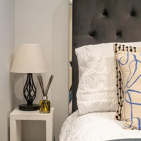 The Old Coach House- Luxury Detached Quite Stylish Whole House Short Walk From The Conference- Town Centre * הרוגייט